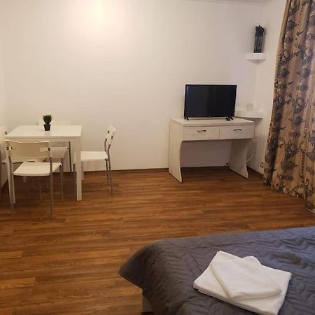 Studio Sforii In Brasov Ris Accommodation Bagian luar foto